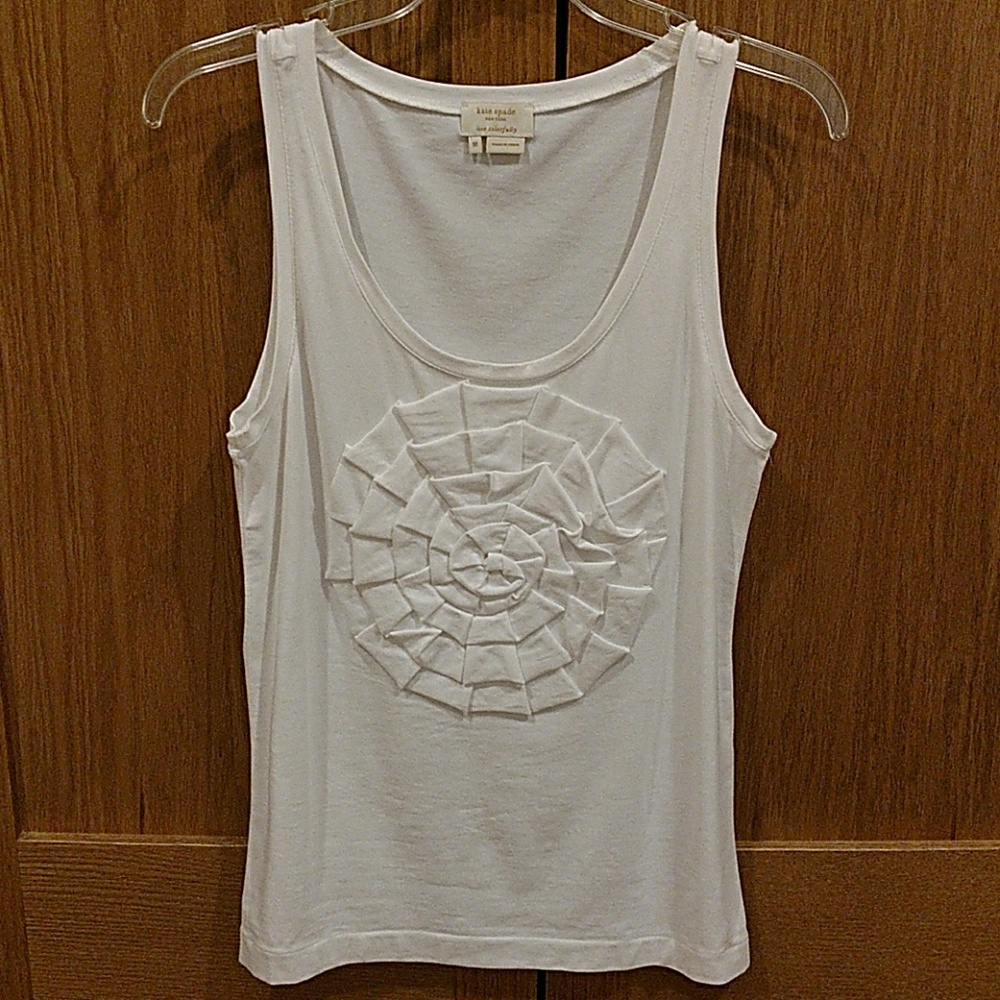Kate Spade tank, simple but beautiful 🌹